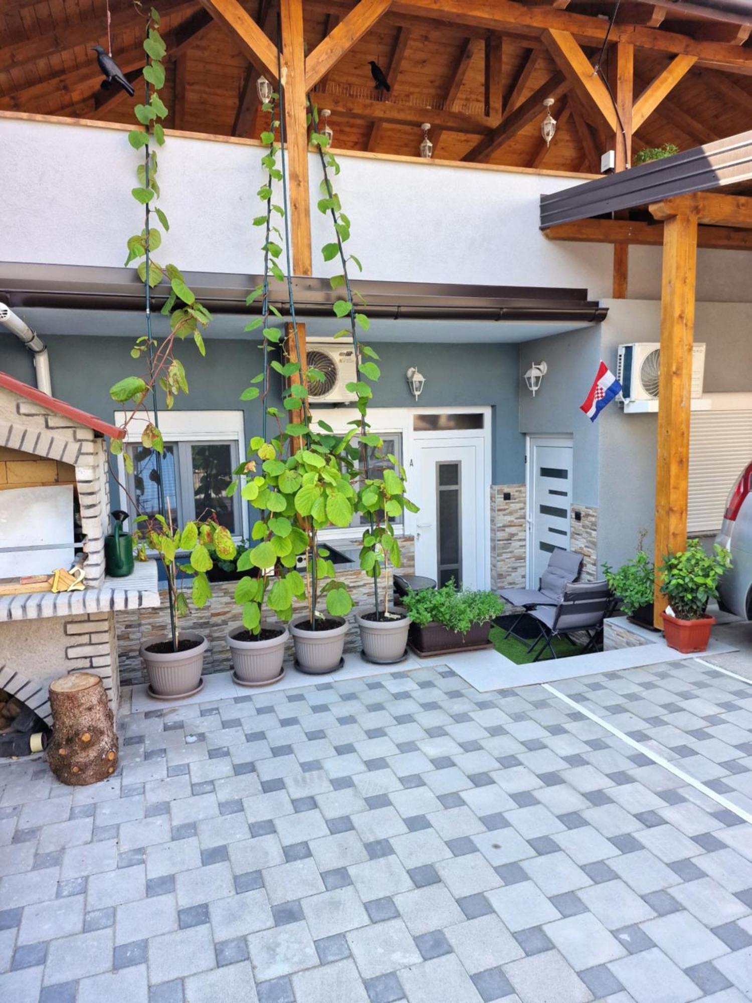 Ferienwohnung Studio Apartman Lorena Zagreb Exterior foto