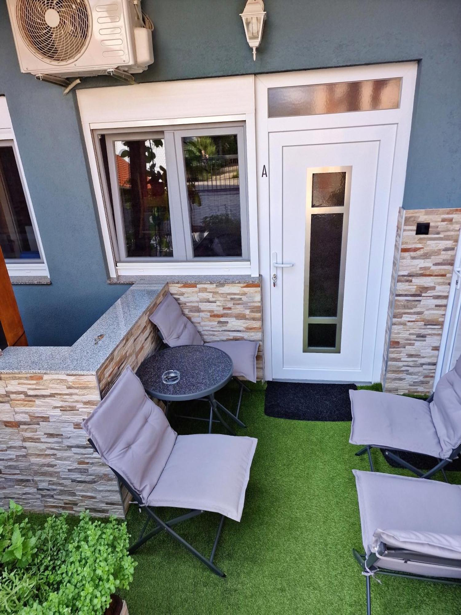 Ferienwohnung Studio Apartman Lorena Zagreb Exterior foto